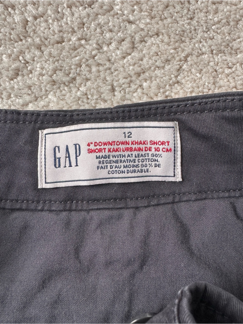 GAP Women's black Mid-Rise Bermuda Shorts - Picture 4 of 5